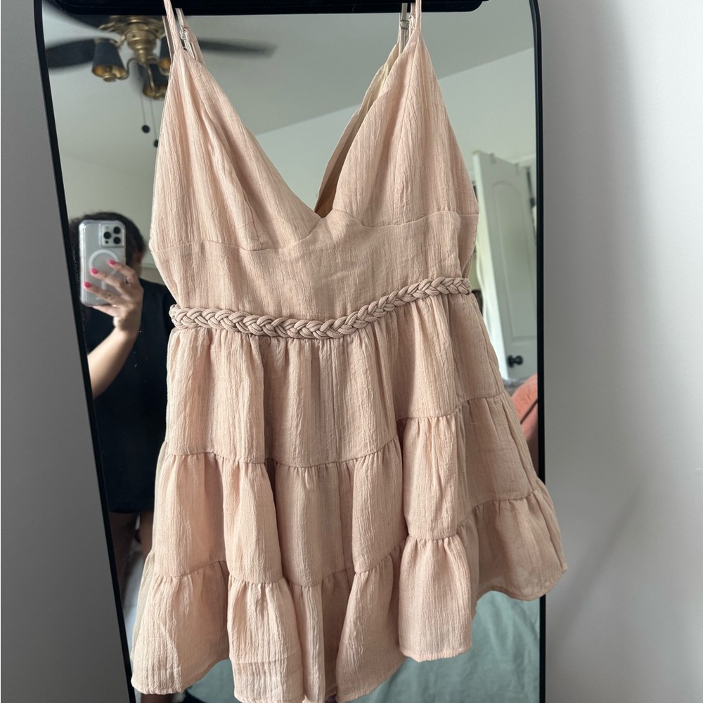 Elegant Cream Sleeveless Dress